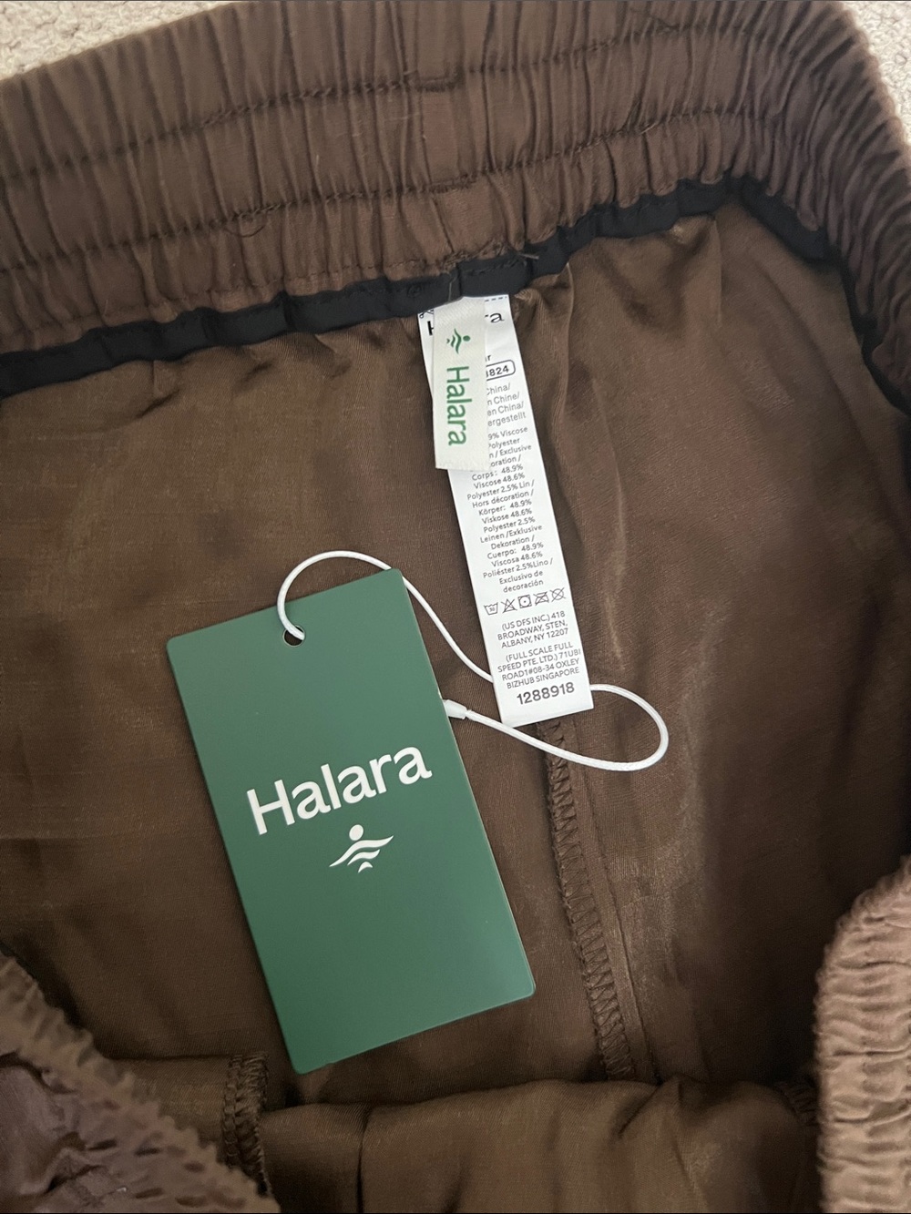 NWT HALARA High Waisted Drawstring Wide Leg Linen-Blend Pants w/ Pockets
Bison - Picture 7 of 9